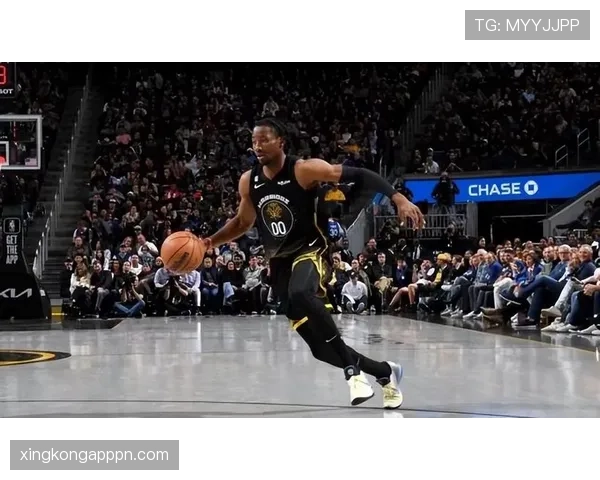 库明加突破能力提升显著 拉开防守空间助勇士转换快攻